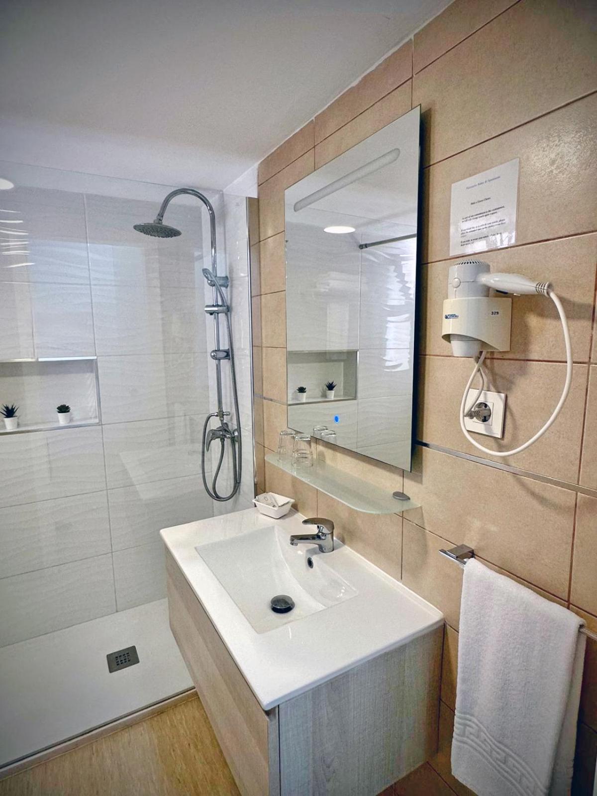 Apartamentos Portonovo Puerto Rico  Esterno foto