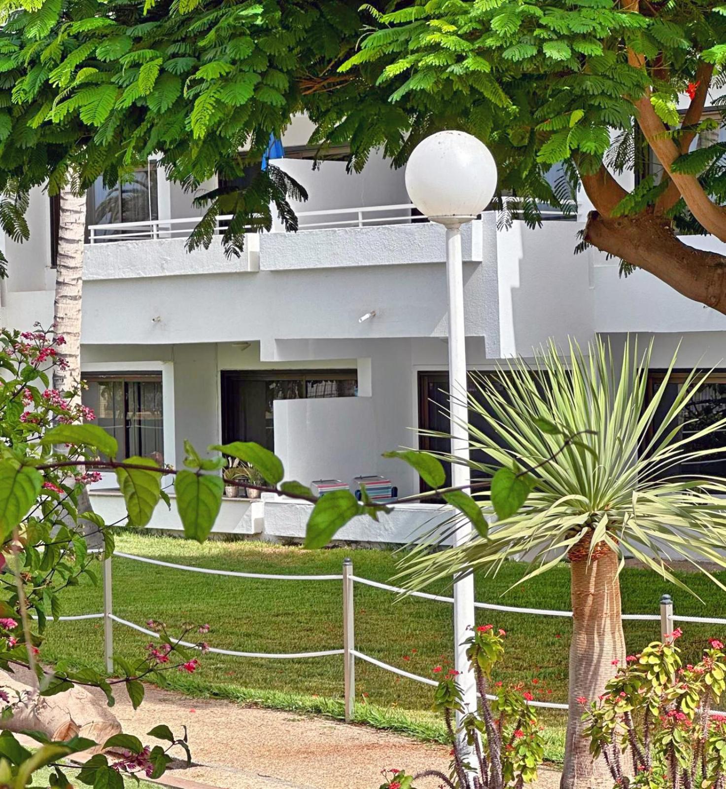 Apartamentos Portonovo Puerto Rico  Esterno foto