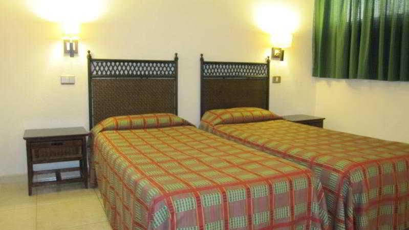 Apartamentos Portonovo Puerto Rico  Esterno foto
